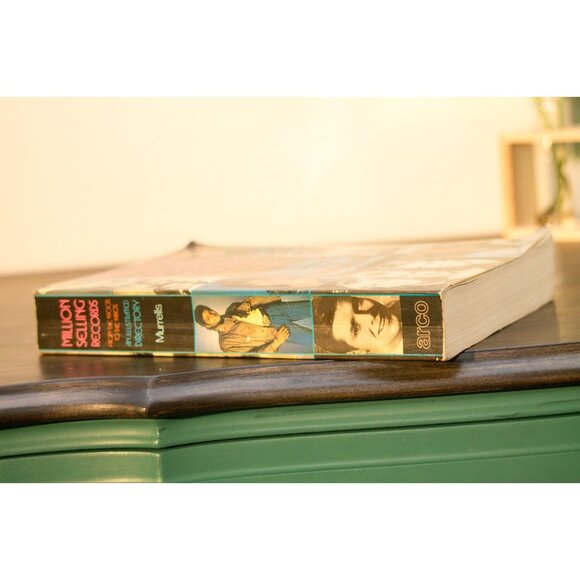 Million Selling Records from the 1900s to the 1980s: An Illustrated Directory Mu - Picture 4 of 5